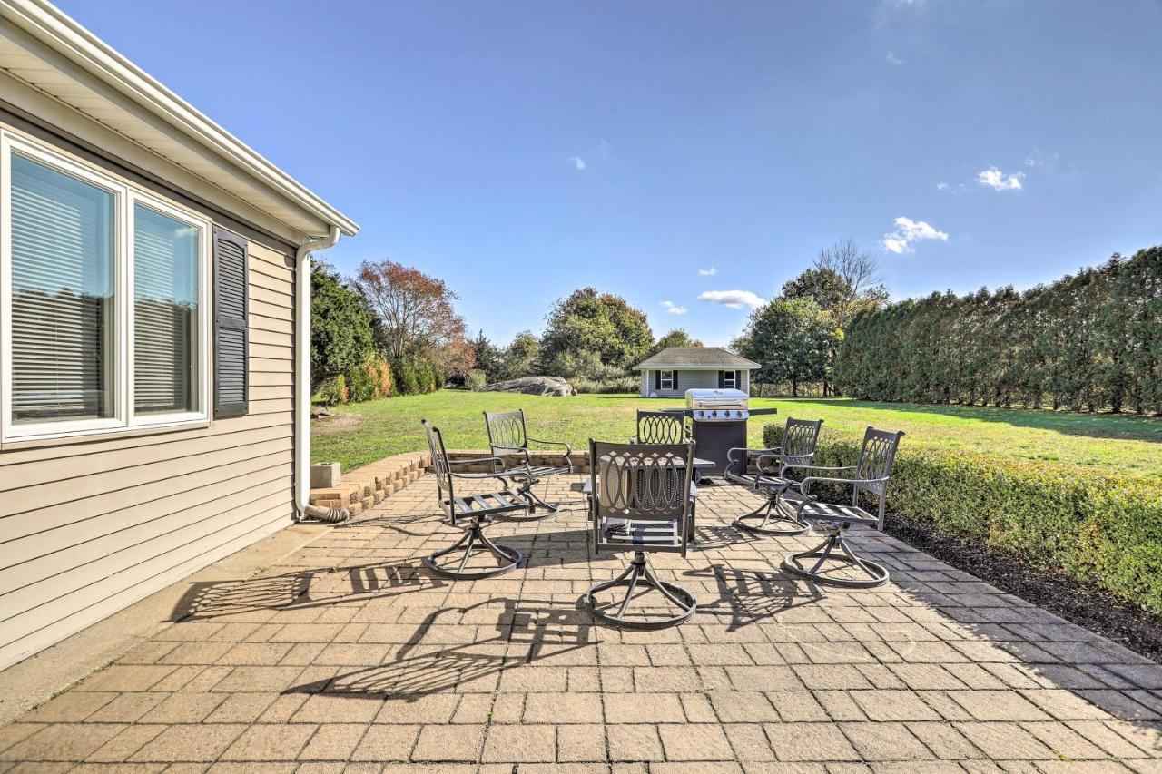 Tranquil Swansea Retreat With Fire Pit And Grill! Villa Exterior photo